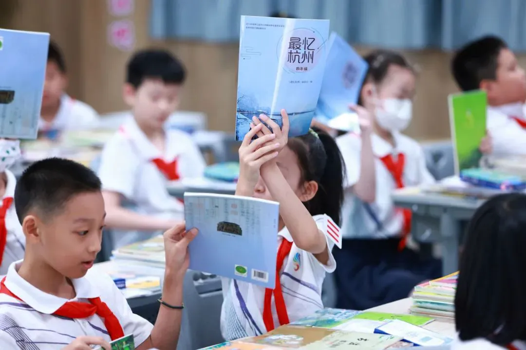 篮球双球训练要注意什么_0